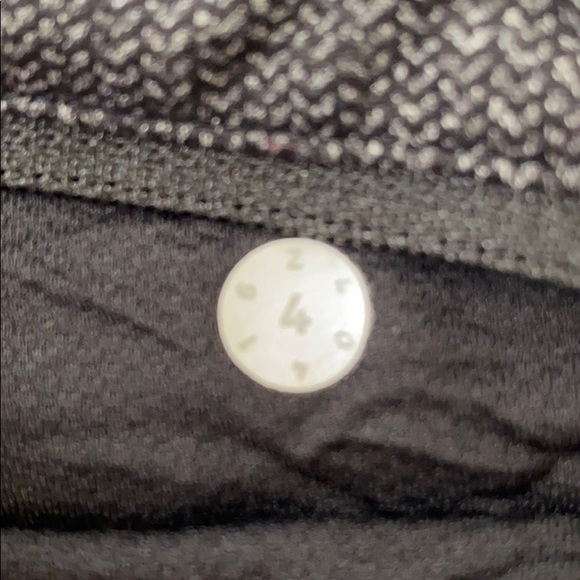 Lululemon Grey/Black Full Length Leggings - Picture 6 of 8